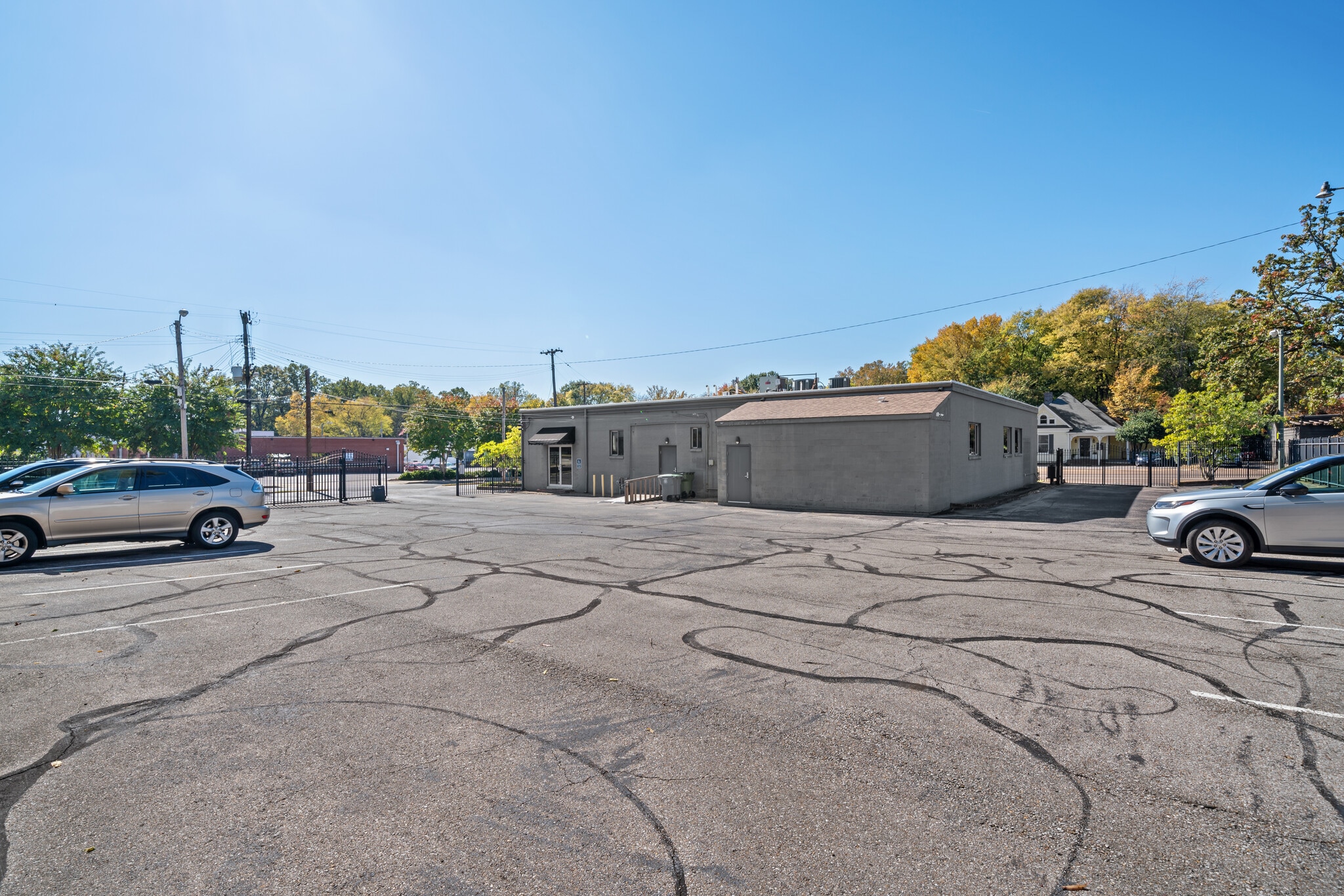 630 S Cooper St, Memphis, TN for lease Building Photo- Image 1 of 17