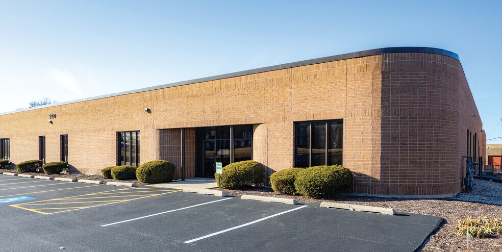2820 Thatcher Rd, Downers Grove, IL for lease - Building Photo - Image 1 of 1