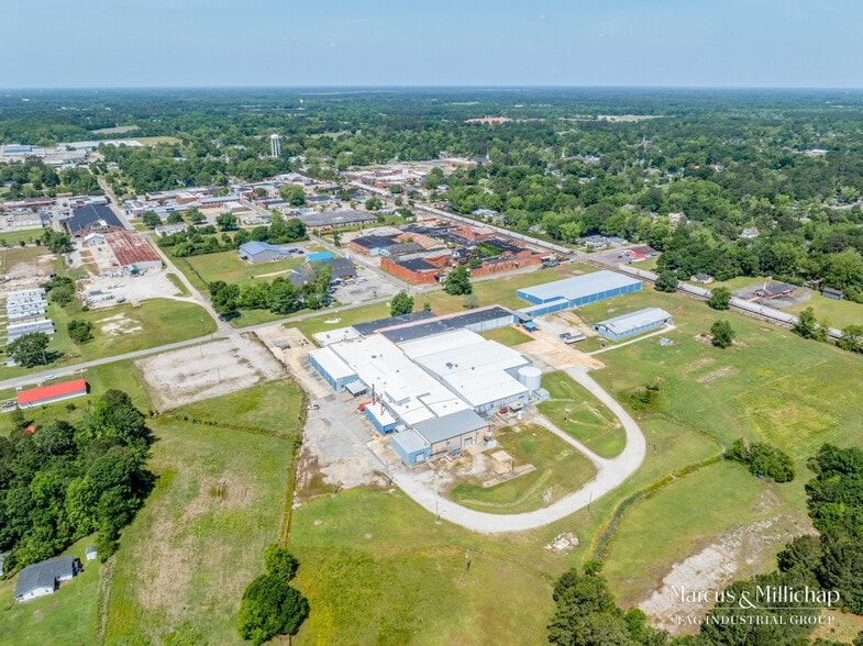 215 S Mullins St, Mullins, SC for sale - Building Photo - Image 3 of 10