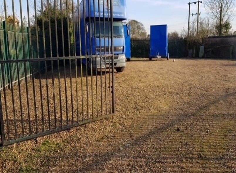 Streatley Rd, Luton for sale Primary Photo- Image 1 of 1