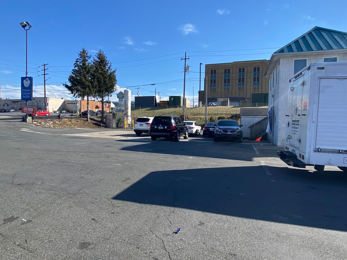 1502 W Tilghman St, Allentown, PA 18102