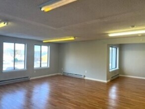 421 Wolcott Rd, Wolcott, CT for lease Interior Photo- Image 2 of 6