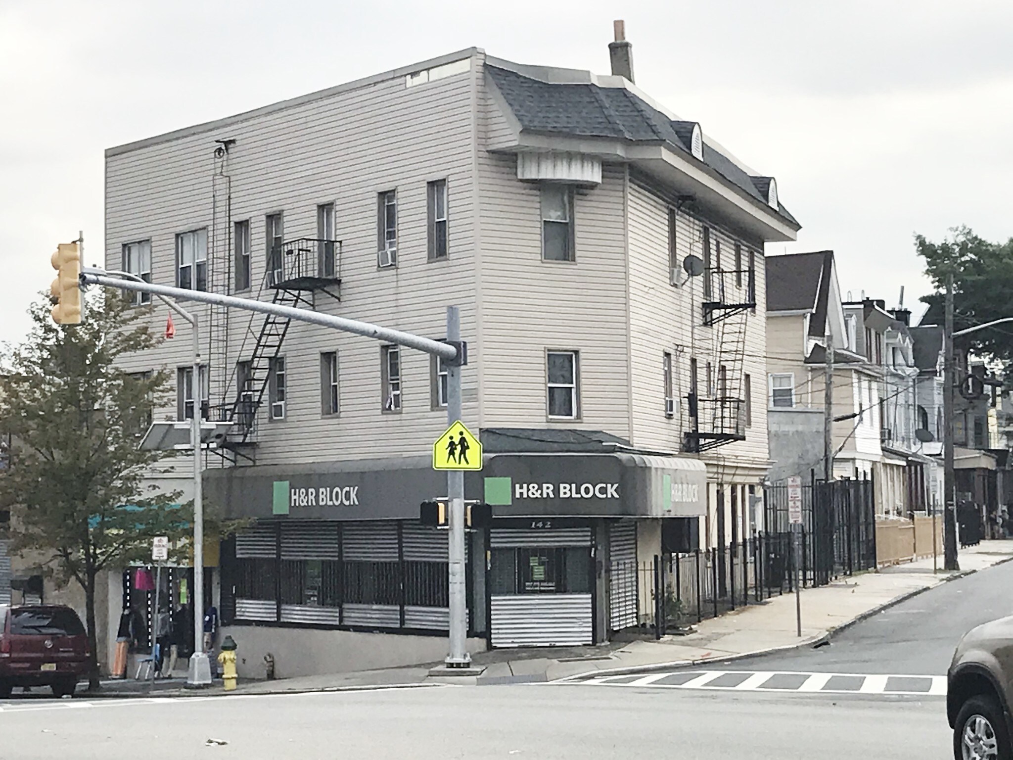 140142 Bloomfield Ave, Newark, NJ 07104