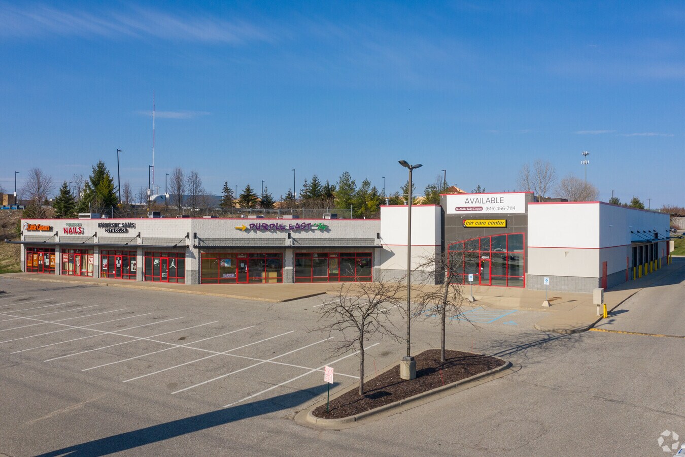 4089 Alpine Ave NW, Comstock Park, MI 49321