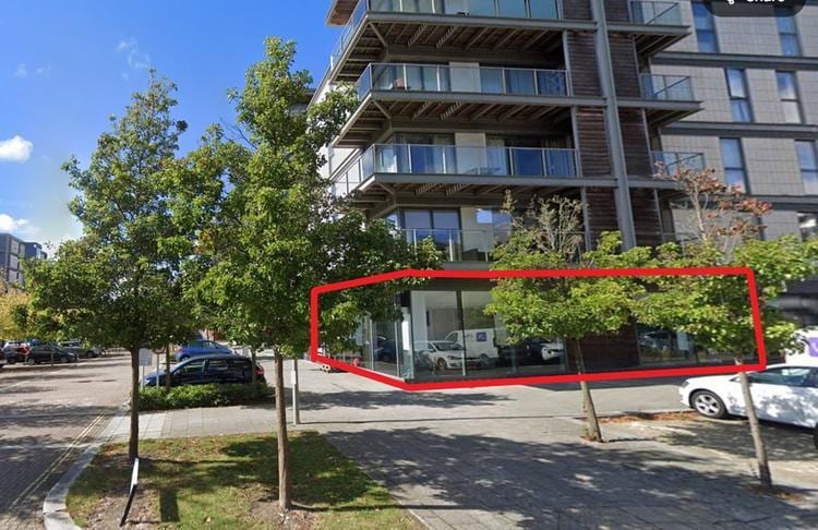 349 South Row, Milton Keynes for sale - Building Photo - Image 1 of 1