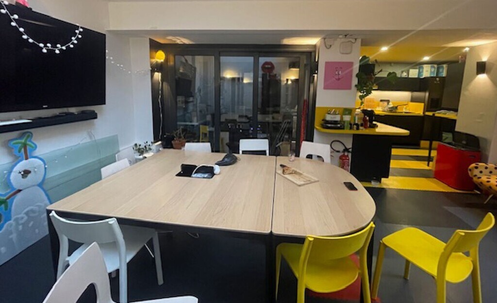 Vente Bureaux 53 m² à 174 m² - Photo 1