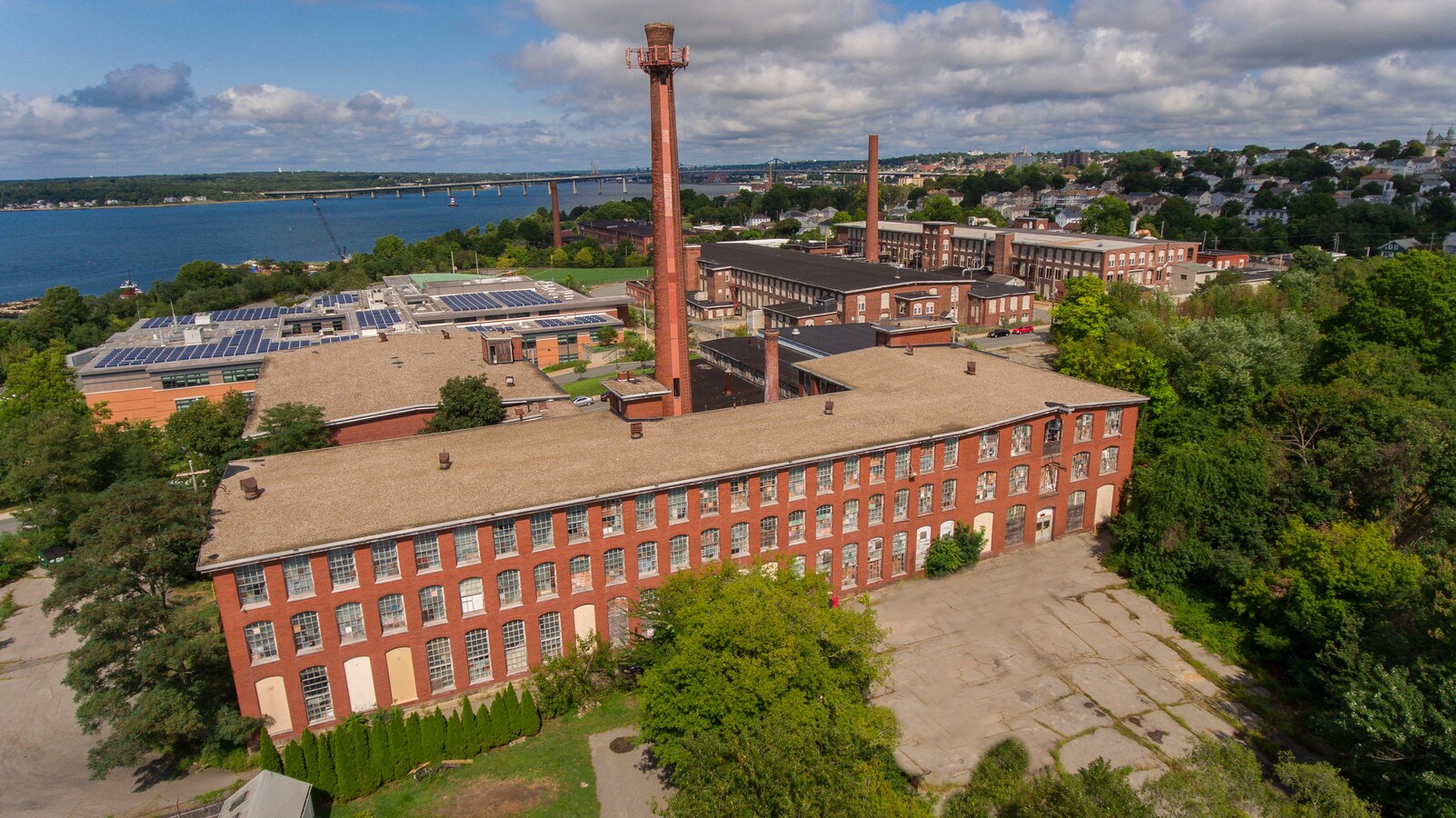 89 Globe Mills Ave, Fall River, MA 02724