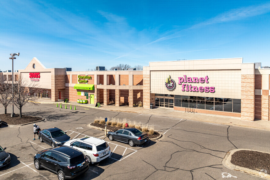 40-60 NW Coon Rapids Blvd, Minneapolis, MN for lease - Building Photo - Image 1 of 6