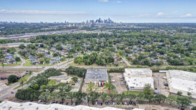 6131 Brookhill Dr, Houston, TX for lease Building Photo- Image 2 of 2