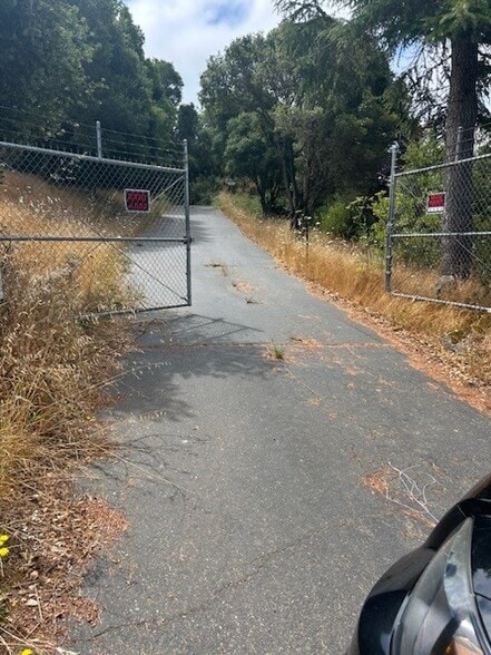 6675 Petersen Rd, Petaluma, CA for sale - Building Photo - Image 2 of 14