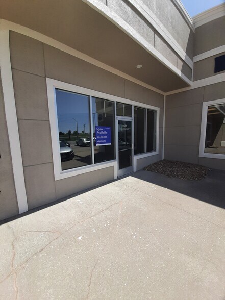 2620-2690 SW 7 Hwy, Blue Springs, MO for lease - Building Photo - Image 3 of 5