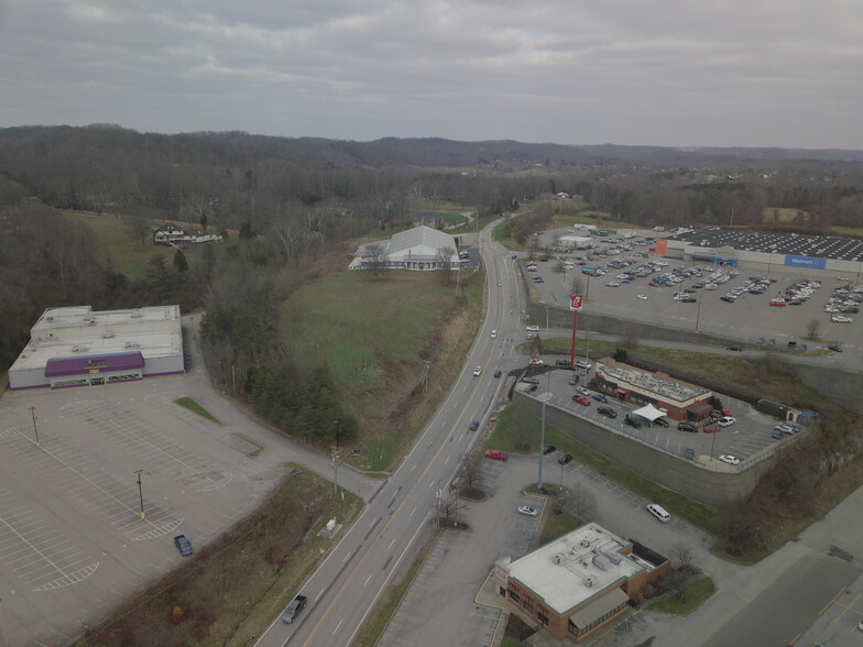 109 Mall Rd, Barboursville, WV for lease - Building Photo - Image 1 of 5