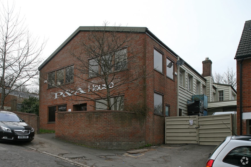 Alma Rd, Chesham, HP5 3HB