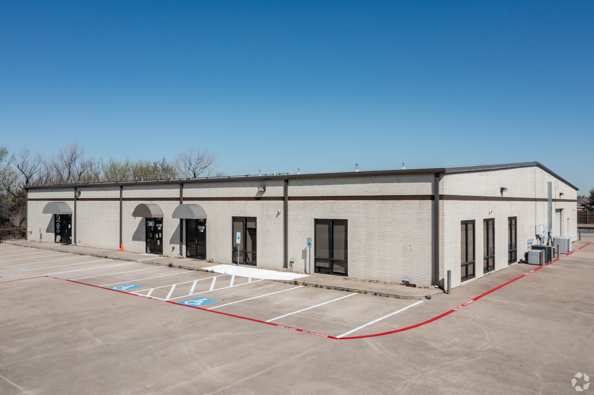 709-711 Business Way, Wylie, TX for lease Primary Photo- Image 1 of 13