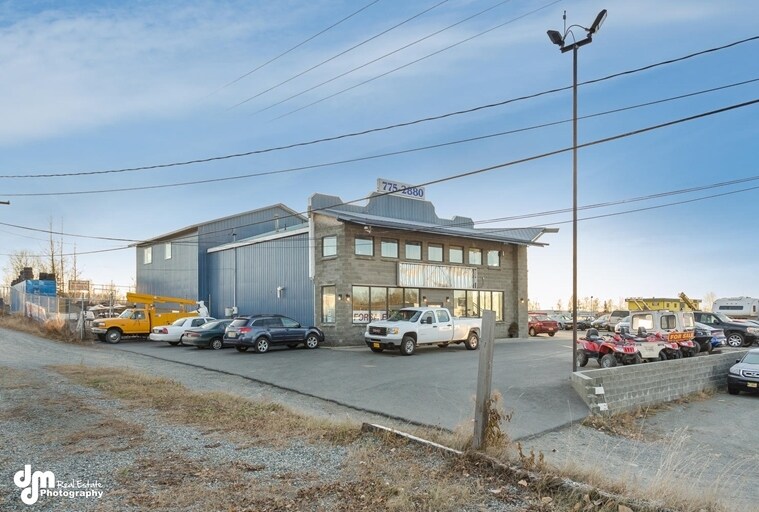 435 S Knik St, Wasilla, AK for sale Primary Photo- Image 1 of 1