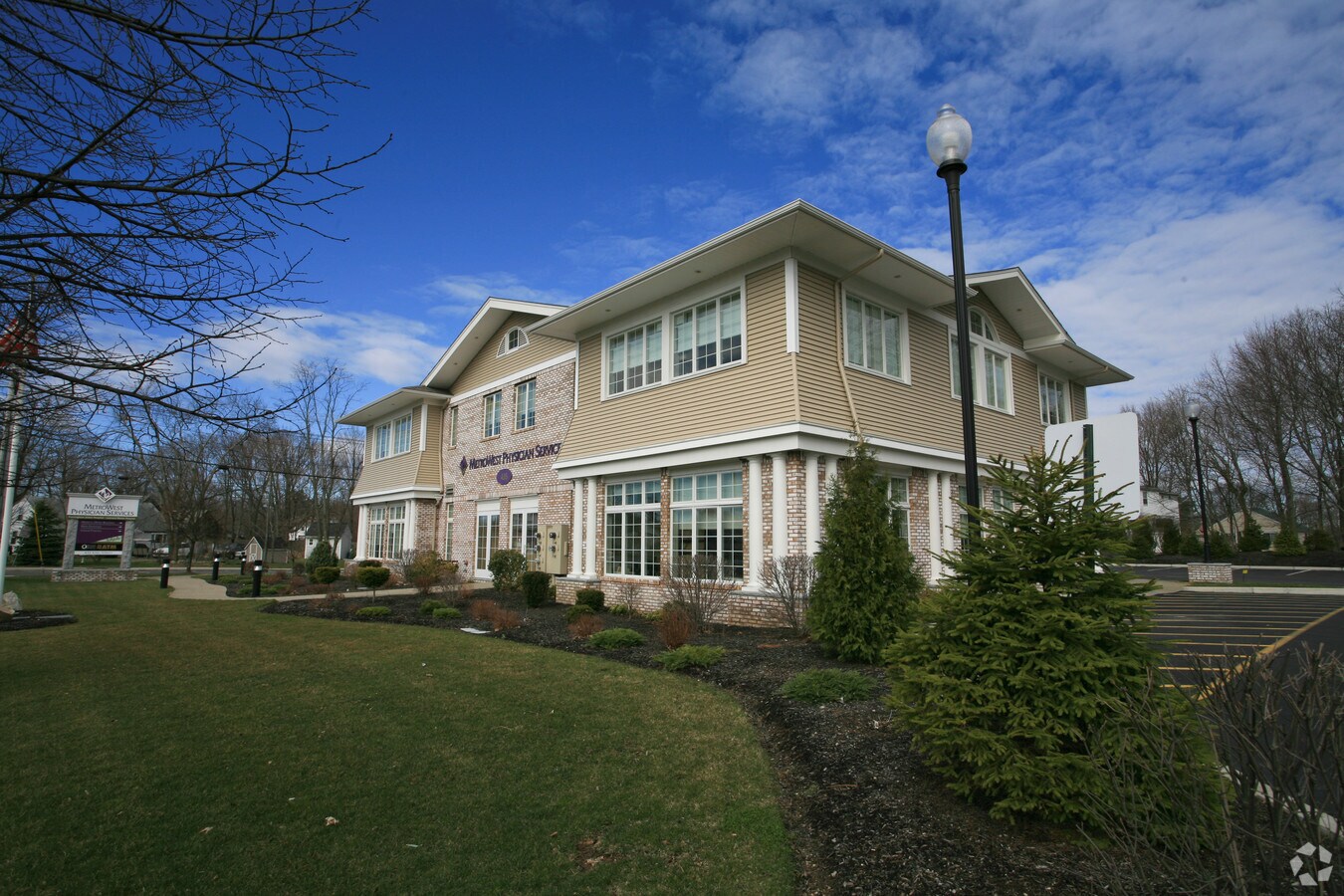 435 King St, Franklin, MA 02038