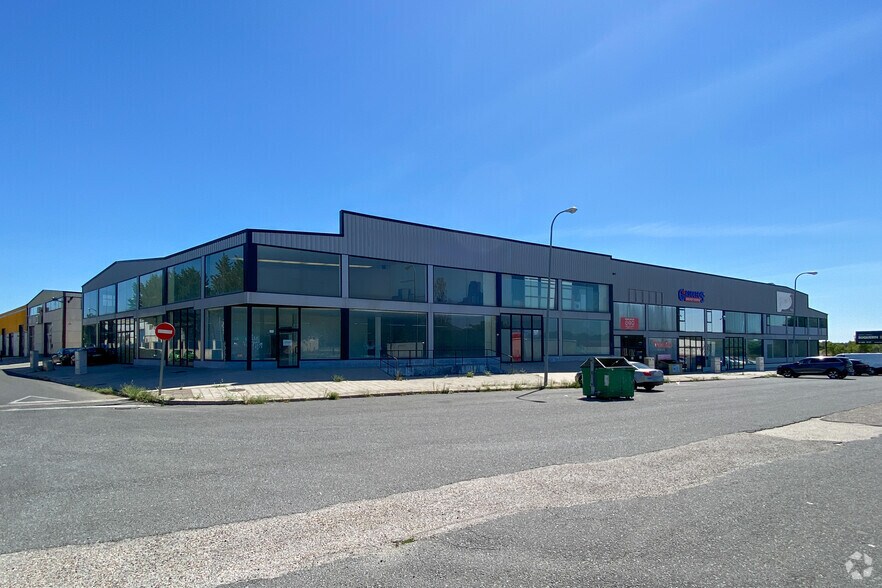 Calle Camino de las Labores, 29, Guadarrama, Madrid for sale - Building Photo - Image 1 of 1