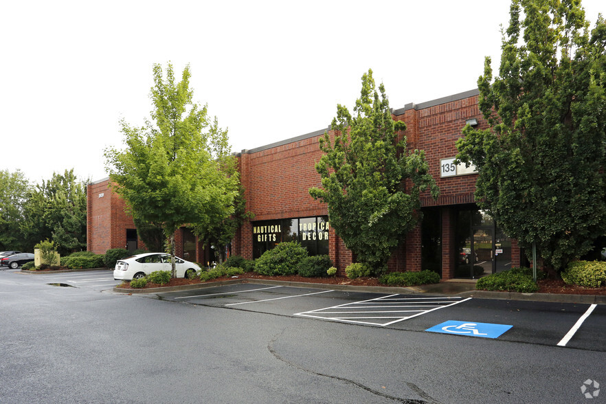 3939 Royal Dr NW, Kennesaw, GA for lease - Building Photo - Image 2 of 8