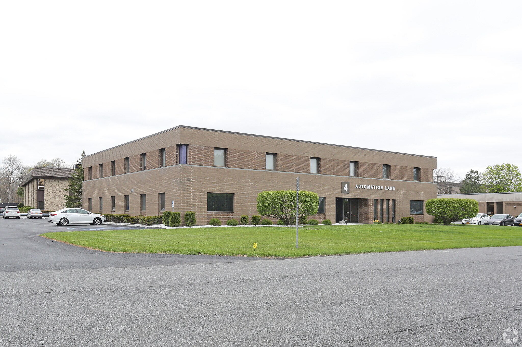 4 Automation Ln, Albany, NY for sale Primary Photo- Image 1 of 1