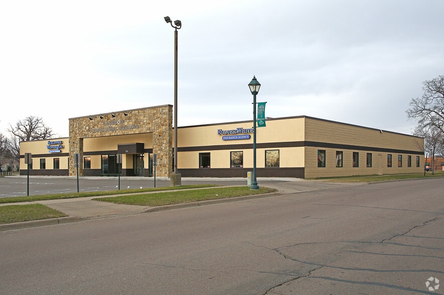 114 W 3rd St W, Monticello, MN for sale - Primary Photo - Image 1 of 1