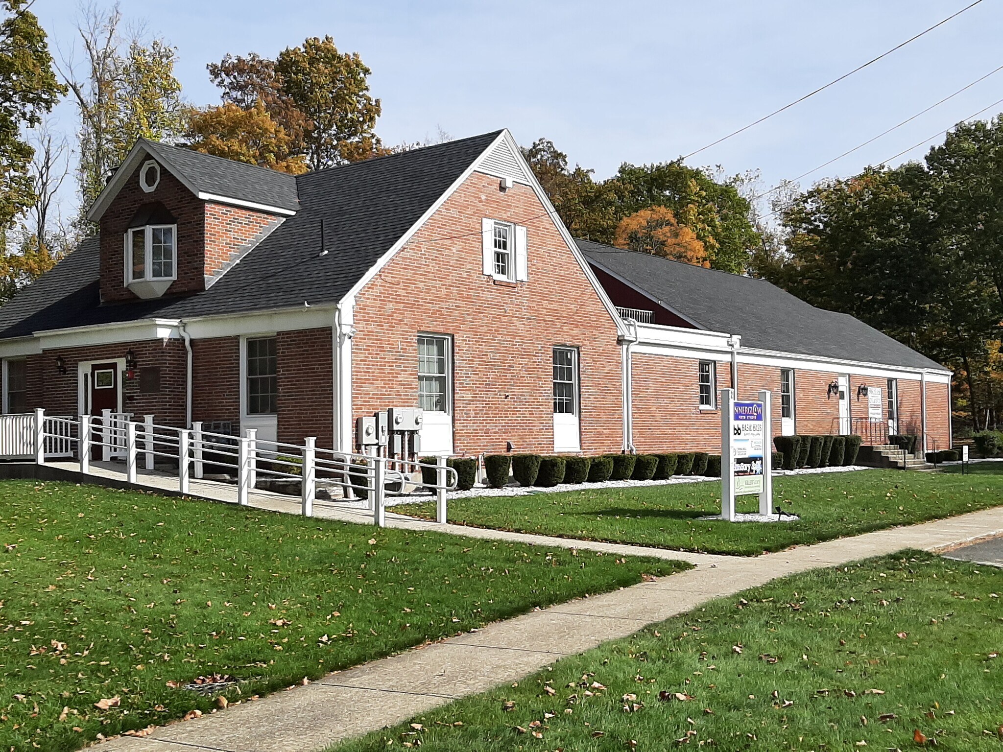 2 Crane Park Dr, Wilbraham, MA for lease Building Photo- Image 1 of 34