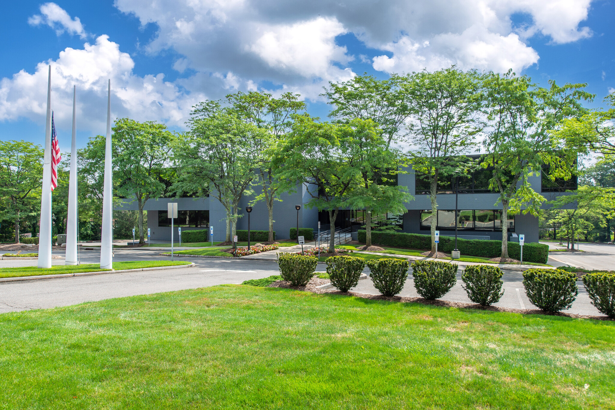 95 Chestnut Ridge Rd, Montvale, NJ for sale Primary Photo- Image 1 of 1