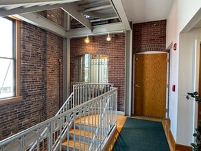 100 S Center St, Clinton, IL for lease Building Photo- Image 1 of 11