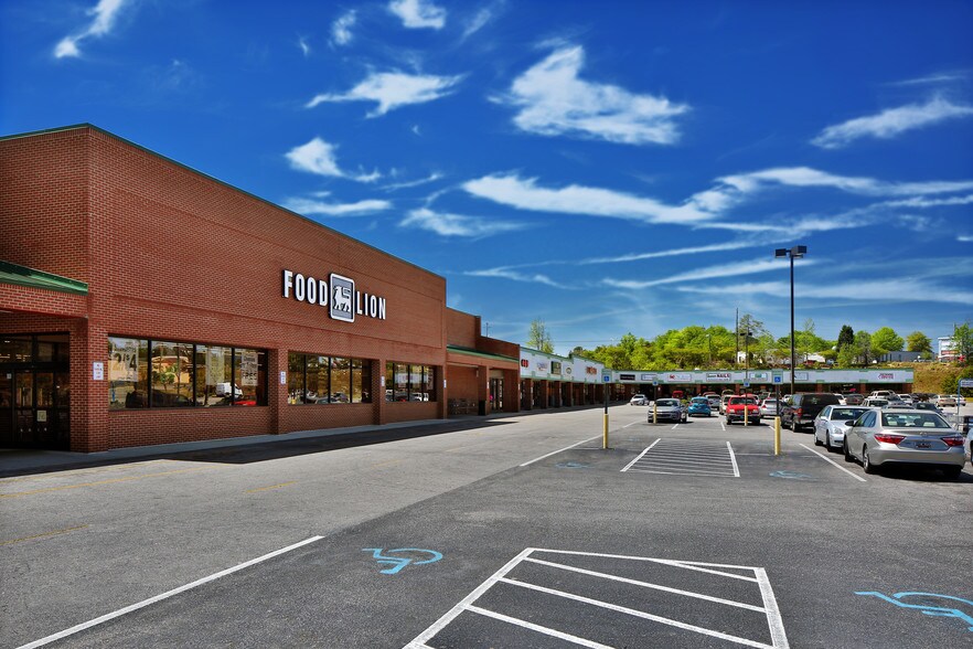 3900 Two Notch Rd, Columbia, SC for lease - Building Photo - Image 1 of 2