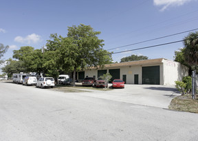 109 SE 3rd Ct, Deerfield Beach FL - Warehouse