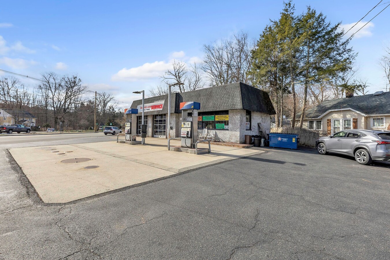 467 Main St, Wilbraham, MA 01095 - Purr-Fect Auto & Gas | LoopNet