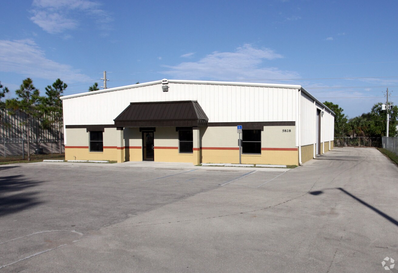 5828 Enterprise Pkwy, Fort Myers, FL 33905 Property Record