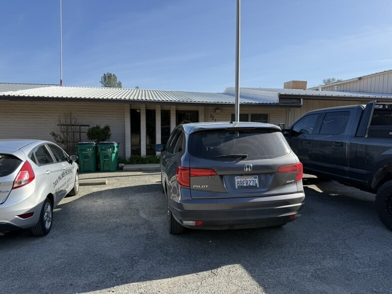 7211 Sands Ln, Anderson, CA for lease - Building Photo - Image 2 of 2