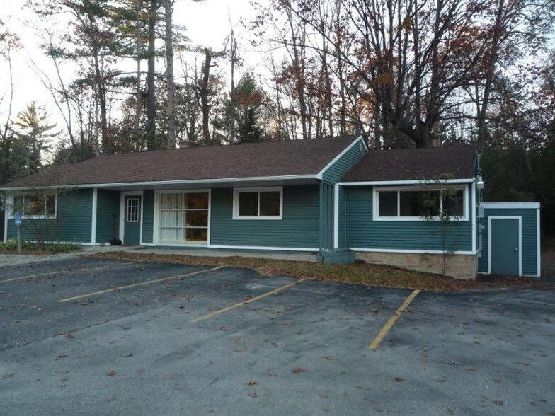 5690 W M 72 Hwy, Grayling, MI for sale - Primary Photo - Image 1 of 1