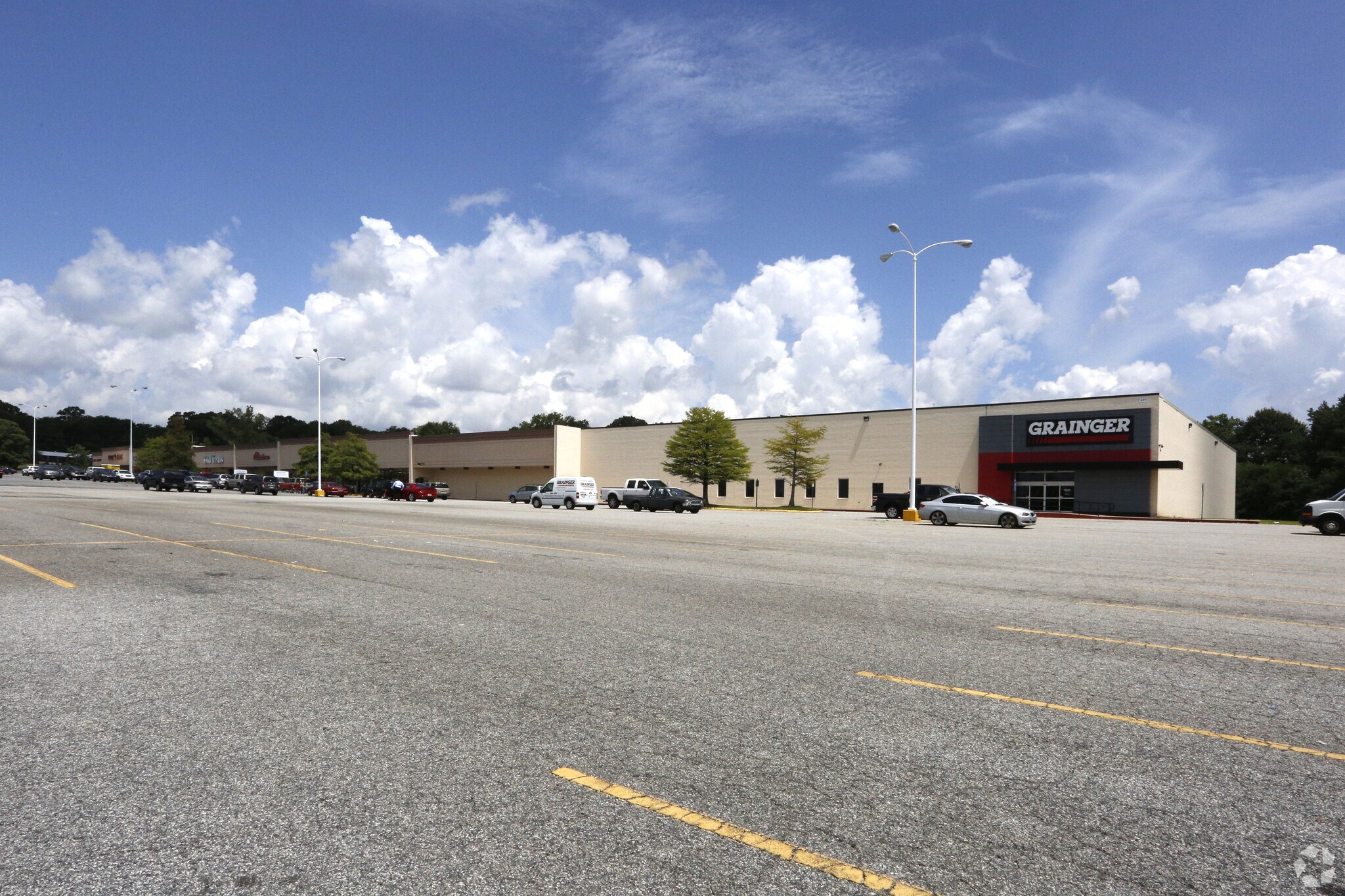 681 S Marietta Pky, Marietta, GA for sale Primary Photo- Image 1 of 1