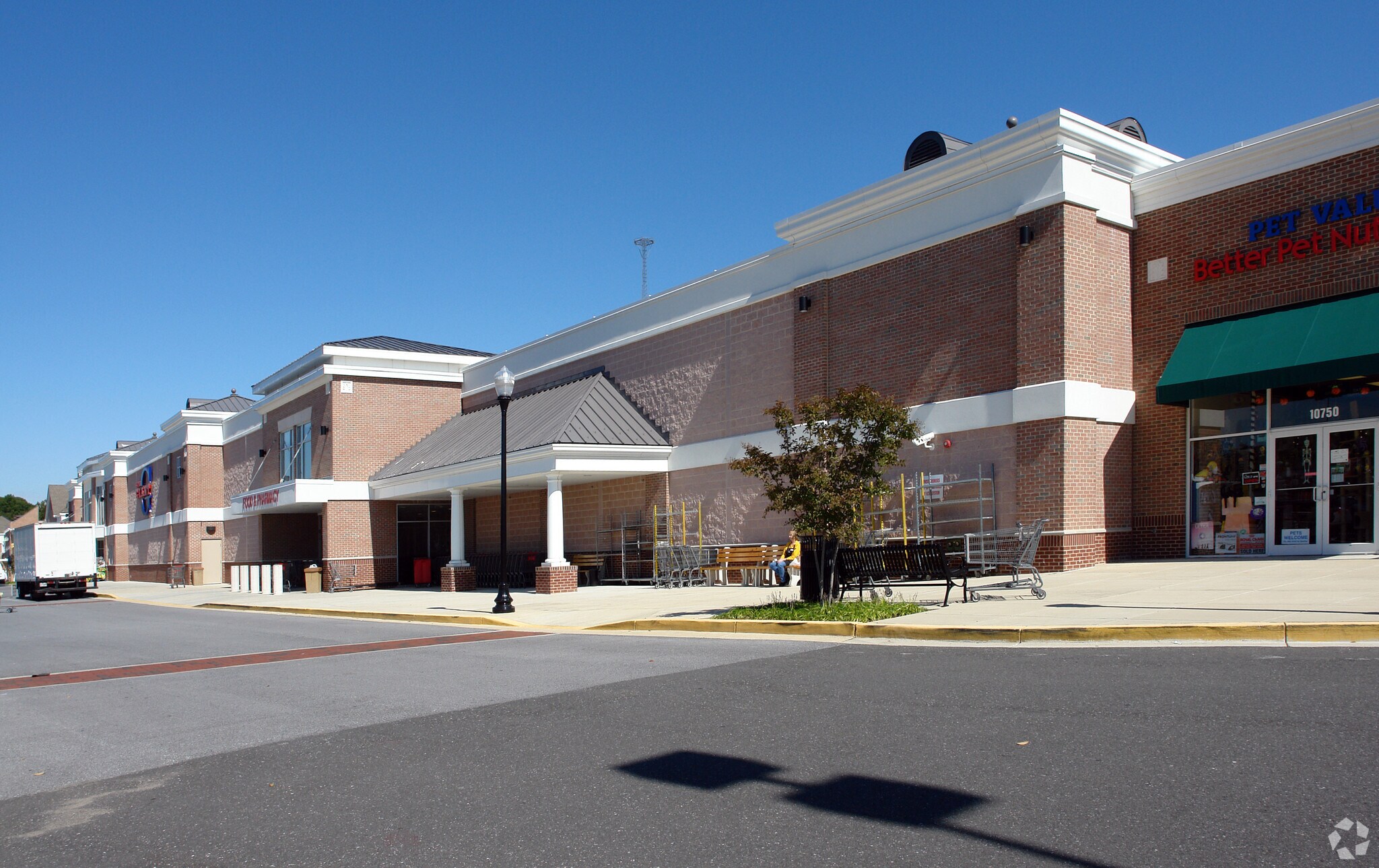 10600-10850 Southern Maryland Blvd, Dunkirk, MD for lease Primary Photo- Image 1 of 6