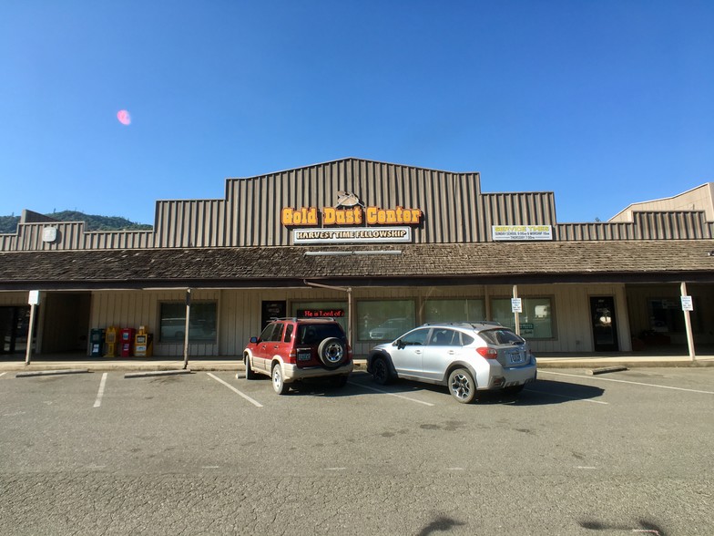 335 2nd Ave, Gold Hill, OR for sale - Building Photo - Image 1 of 1