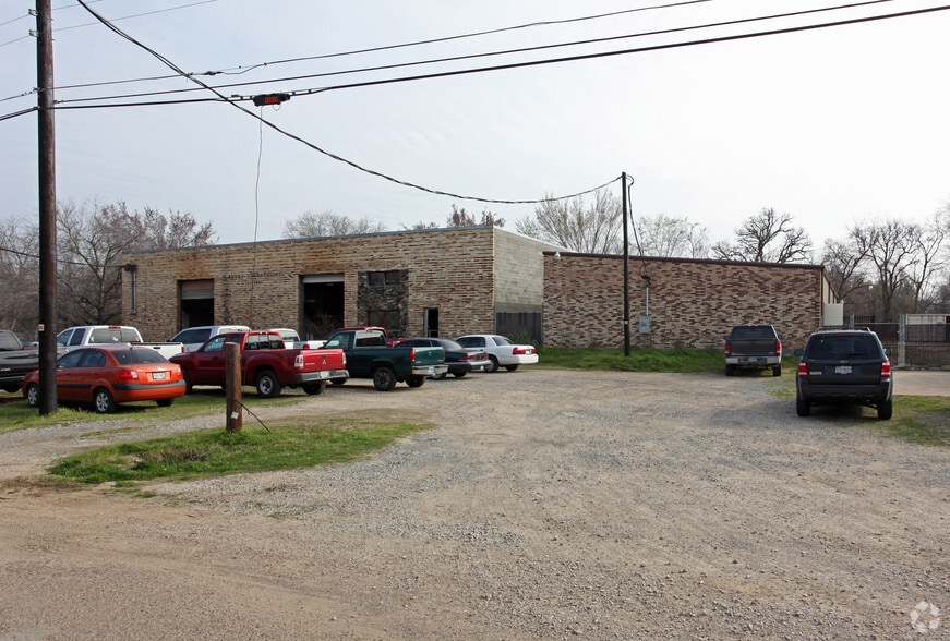 10936 Martin St, Balch Springs, TX for sale - Building Photo - Image 2 of 3