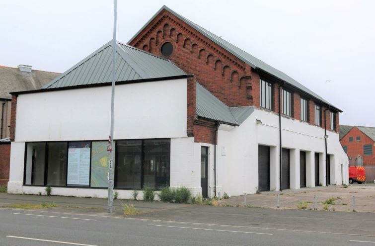 20 Roose Rd, Barrow In Furness for sale - Primary Photo - Image 1 of 1