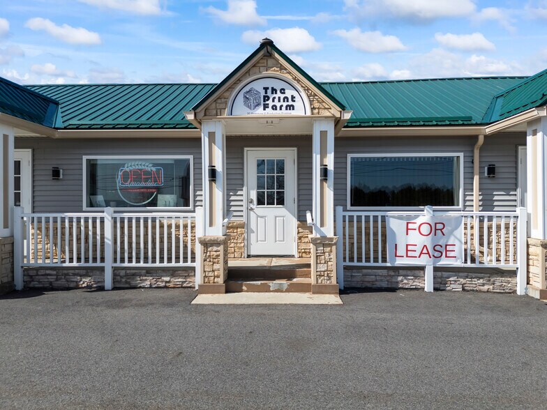 357 W Main St, Searsport, ME for sale - Building Photo - Image 2 of 82