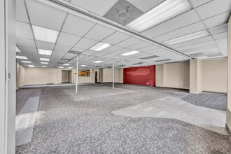 5220-5250 Northfield Rd, Maple Heights, OH for lease Interior Photo- Image 1 of 24