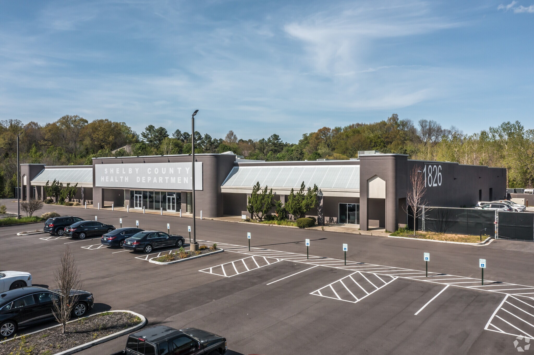 1826 Sycamore View Rd, Memphis, TN for sale Primary Photo- Image 1 of 1