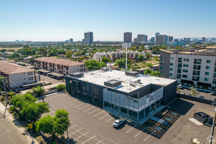 555 W Turney Ave, Phoenix, AZ for sale - Building Photo - Image 1 of 11