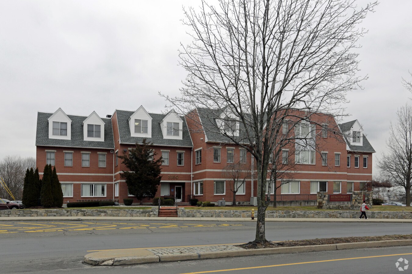 3180 Main St, Bridgeport, CT 06606 Beechmont Professional Center