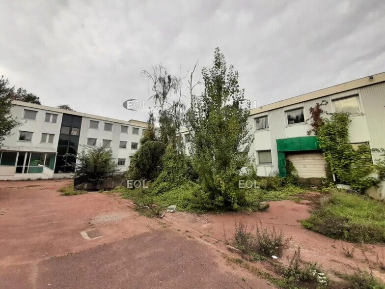 Flex in Saint-Maur-des-Fossés for lease - Building Photo - Image 1 of 12