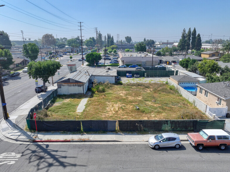 14113 Downey Ave, Paramount, CA for sale - Building Photo - Image 2 of 5