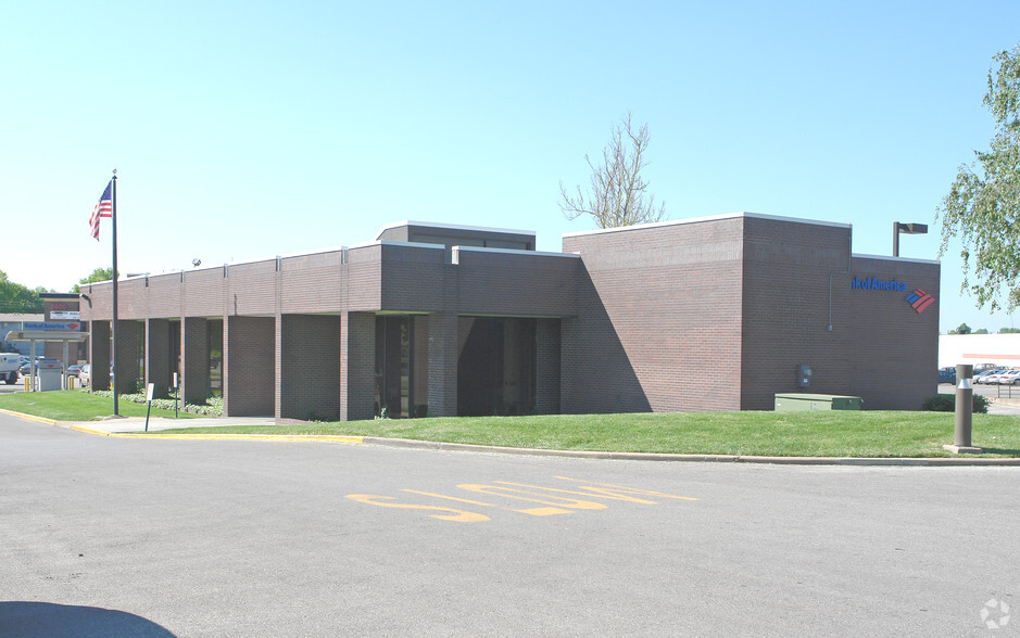 8750 Blue Ridge Blvd, Kansas City, MO for lease - Building Photo - Image 2 of 2