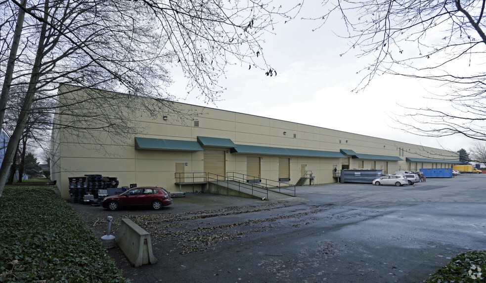 13480 Crestwood Pl, Richmond, BC for lease - Building Photo - Image 2 of 7
