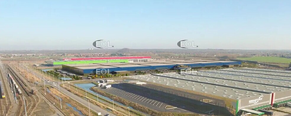 Industrial in Dourges for lease - Building Photo - Image 2 of 3