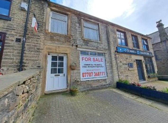 48 High St, Oldham for sale - Primary Photo - Image 1 of 4