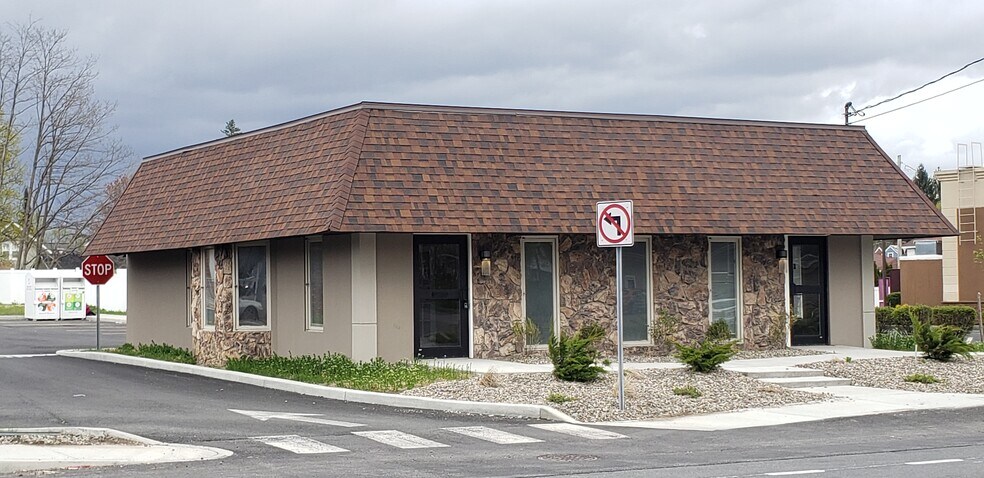 3049 Broadway, Schenectady, NY for sale - Building Photo - Image 1 of 1